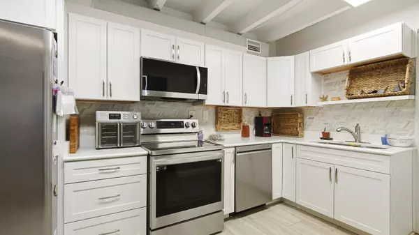 Panama City Beach, FL 32413,19980 First Avenue