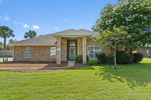 Miramar Beach, FL 32550,374 S Shore Drive