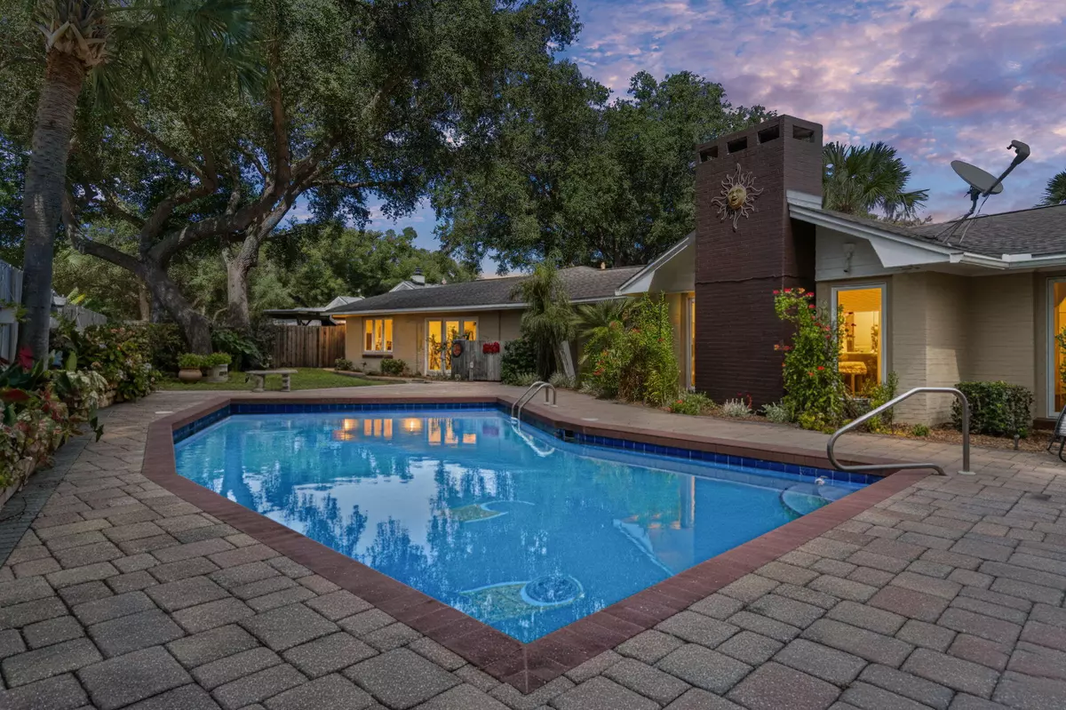 Destin, FL 32541,105 Indian Bayou Drive