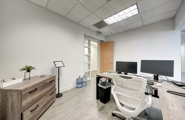 Destin, FL 32541,4300 Legendary Drive #C-214