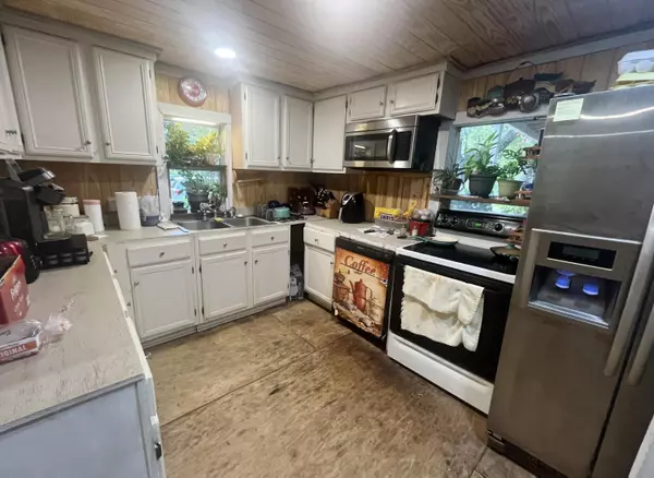 Freeport, FL 32439,58 Hankins Road