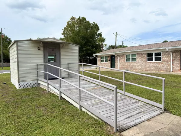 Fort Walton Beach, FL 32547,715 Greenwood Street  #D