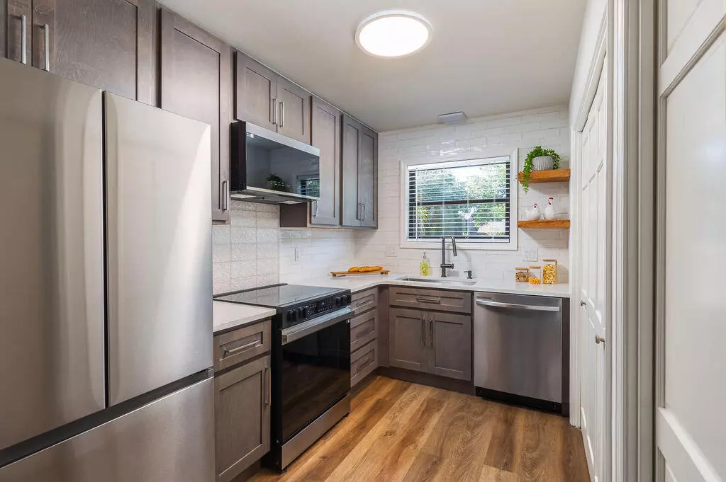 Pensacola, FL 32503,3310 Sugartree Street