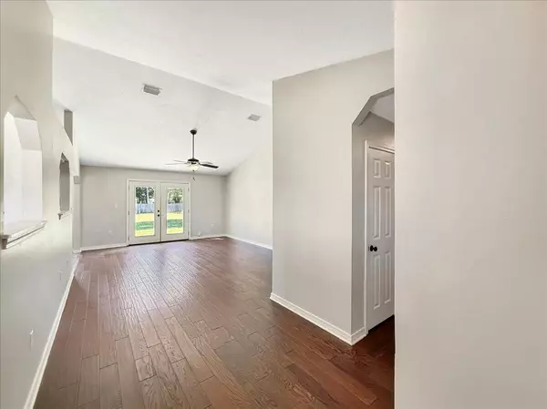 Navarre, FL 32566,1958 Commodore Drive