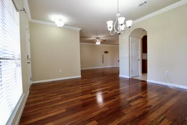 Crestview, FL 32536,5260 Moore Loop