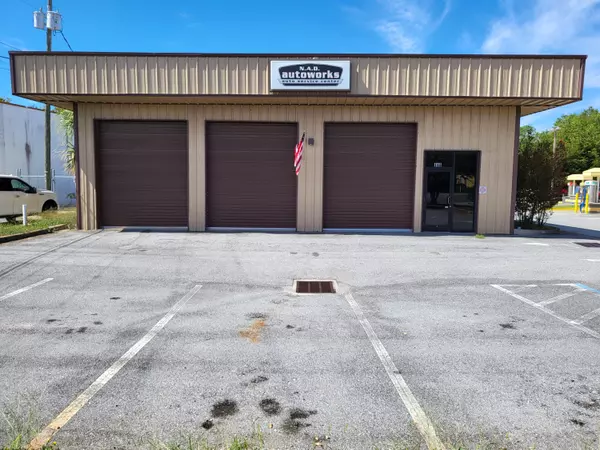 110 Mary Esther Blvd, Mary Esther, FL 32569