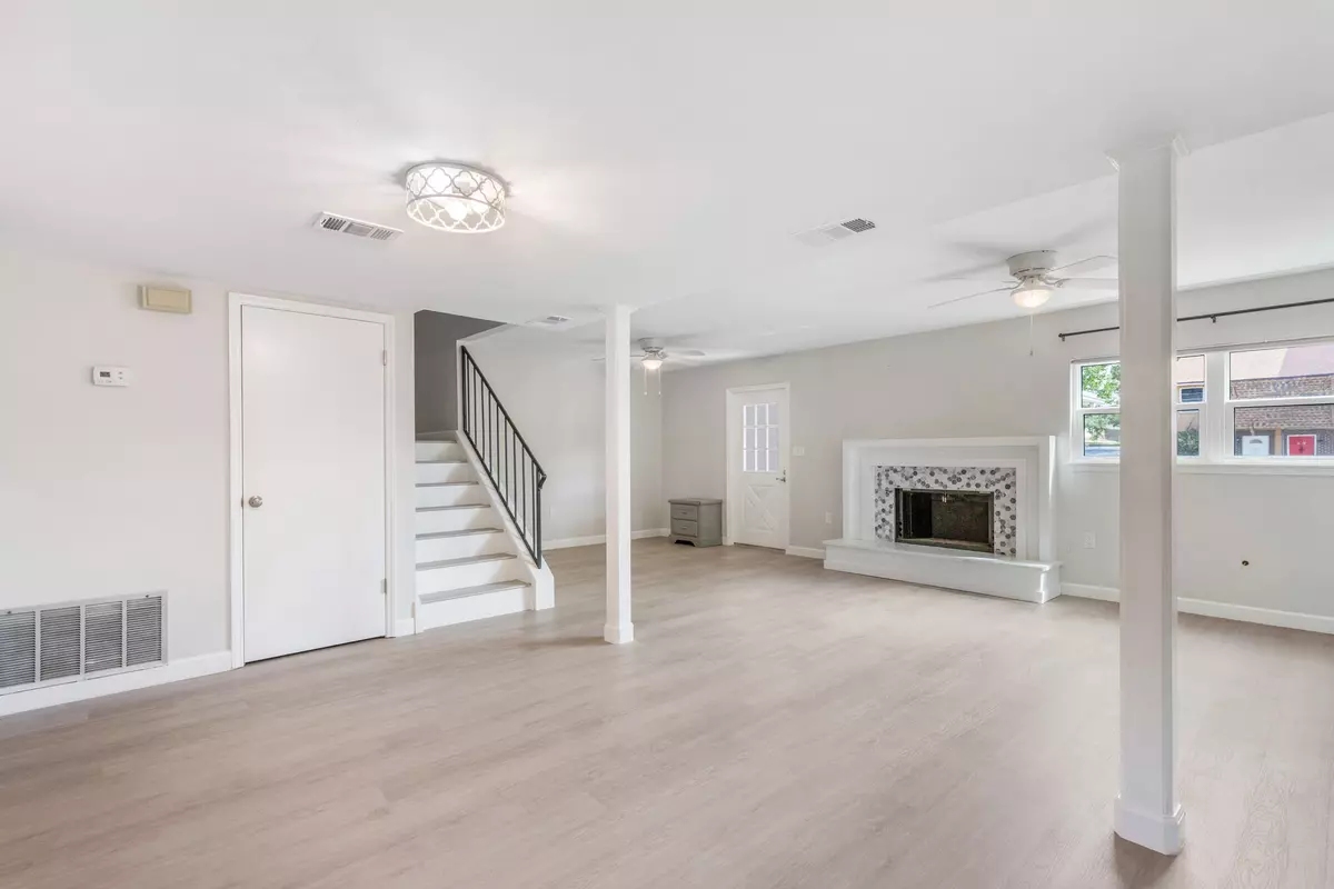 Shalimar, FL 32579,29 11Th Street  #A