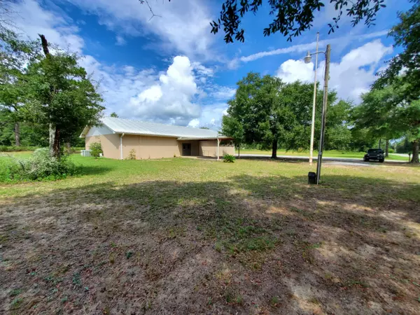 Defuniak Springs, FL 32433,47 Dr Roberts Drive