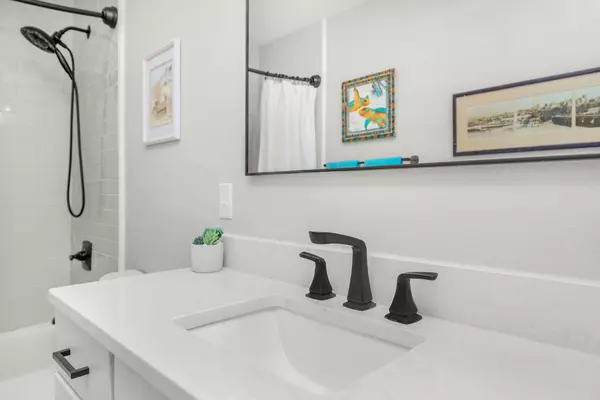 Mary Esther, FL 32569,1409 W Highway 98  #401