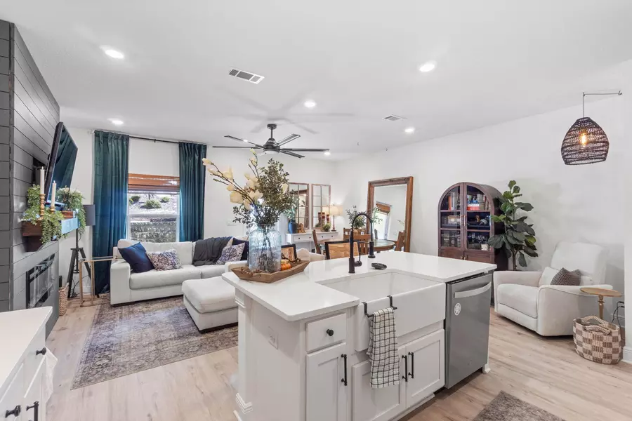 32 Redbird Loop, Destin, FL 32541