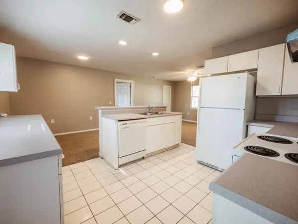 Crestview, FL 32539,201 Amellia Place