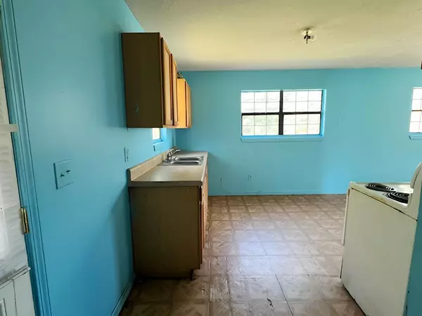 Mcdavid, FL 32568,6040 Wiley