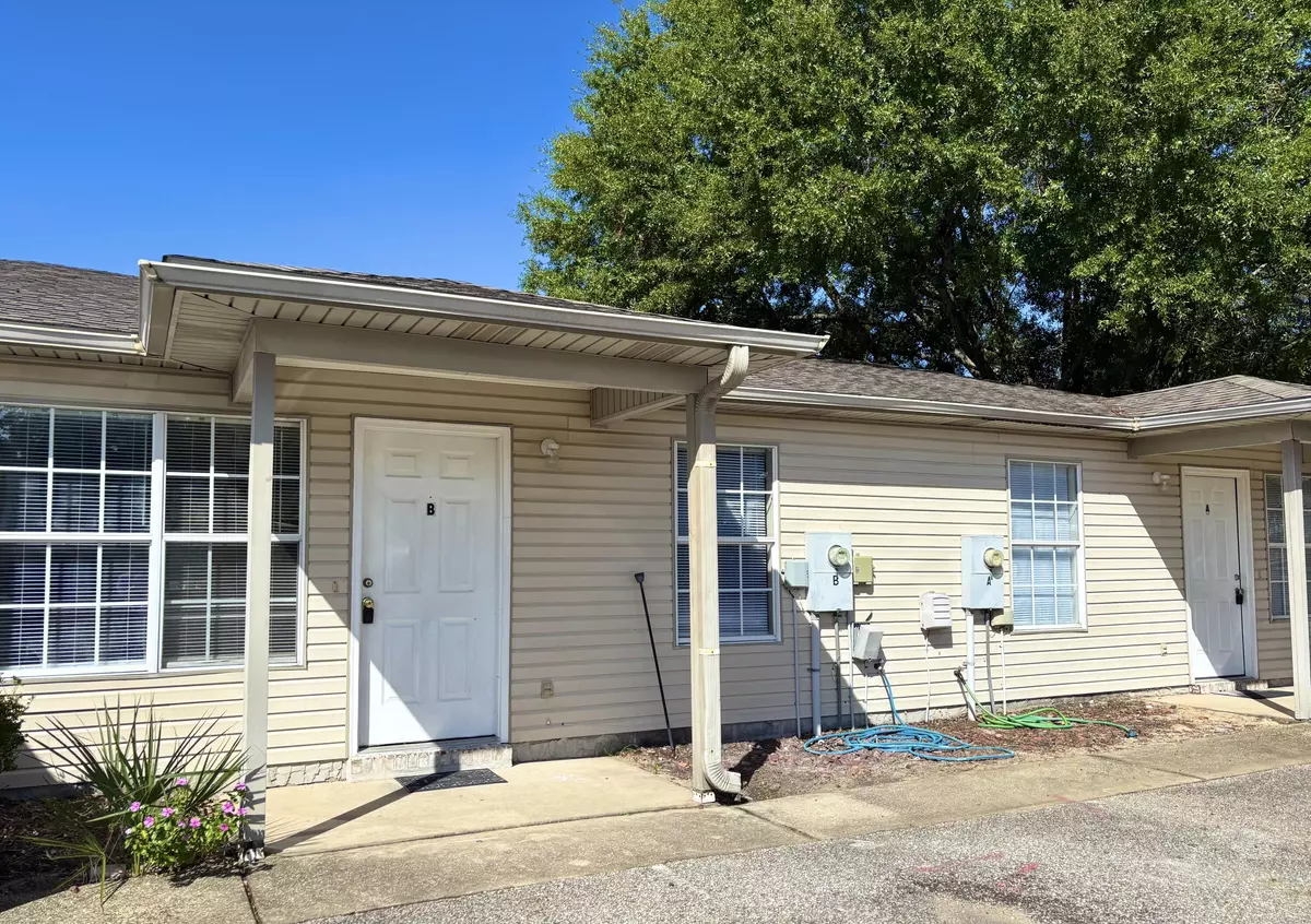 Navarre, FL 32566,6903 SEA TURTLE Circle  #B