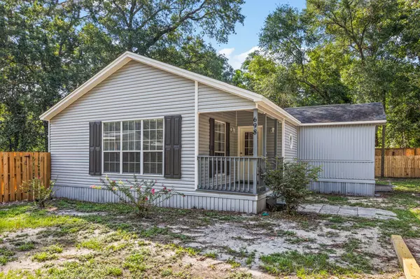 700 Persimmon Street, Freeport, FL 32439