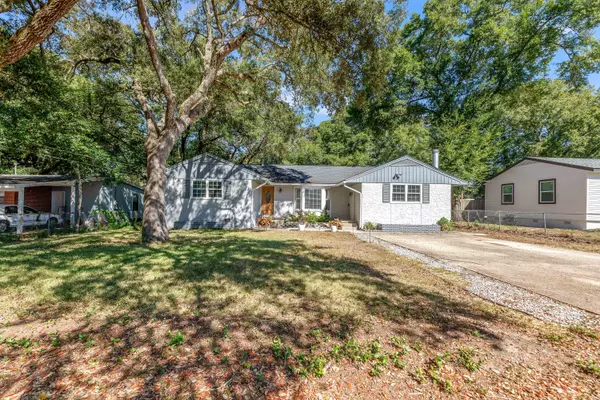 Valparaiso, FL 32580,348 Chicago Avenue