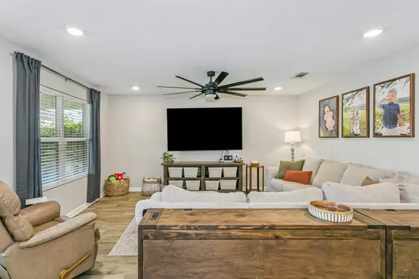 Crestview, FL 32539,936 Merganser Way