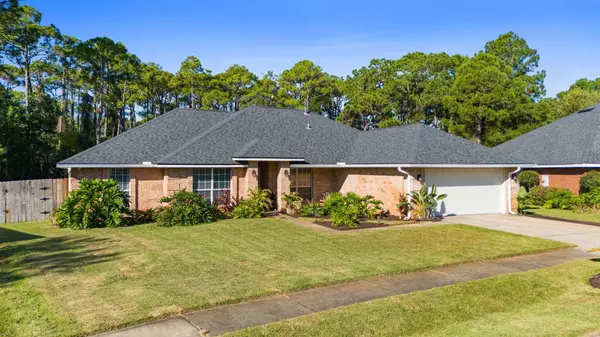 Destin, FL 32541,3992 Lauren Court