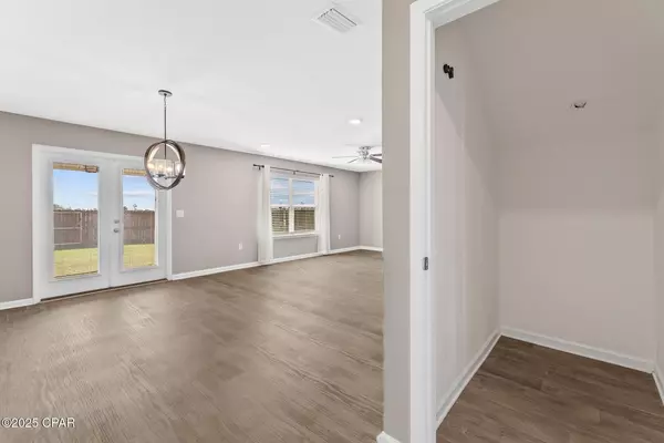 Panama City, FL 32404,7113 Shimano Way