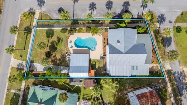 Defuniak Springs, FL 32435,152 Le Conte Street