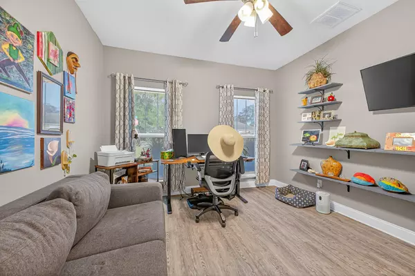 Shalimar, FL 32579,61B 6Th Street