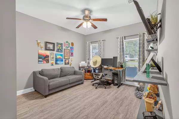 Shalimar, FL 32579,61B 6Th Street