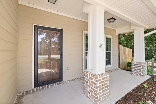 Navarre, FL 32566,8393 New Orleans Court