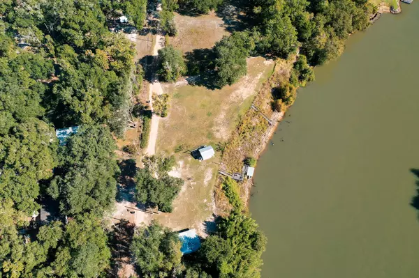 Ponce De Leon, FL 32455,117 Reddick Loop