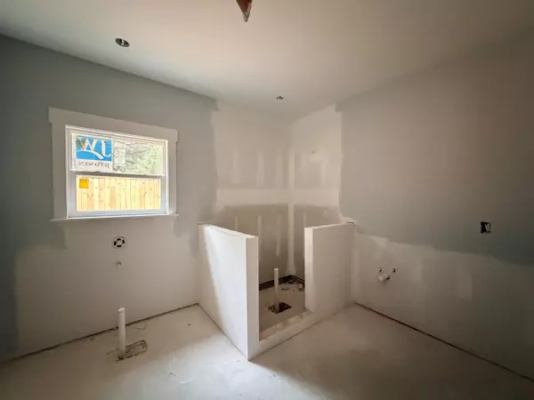 Fort Walton Beach, FL 32547,122 Jimmy Street