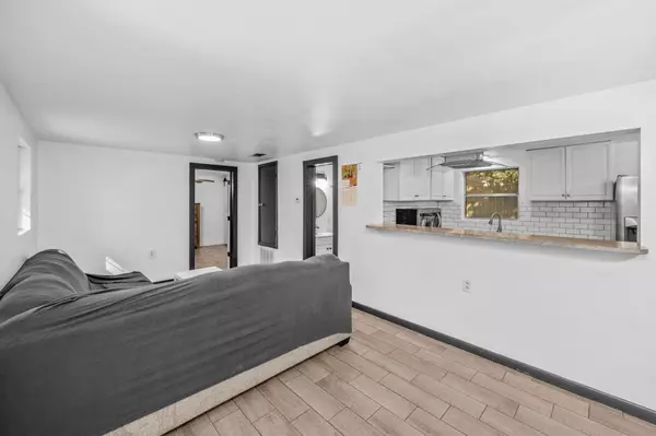 Fort Walton Beach, FL 32548,205 Pine Street