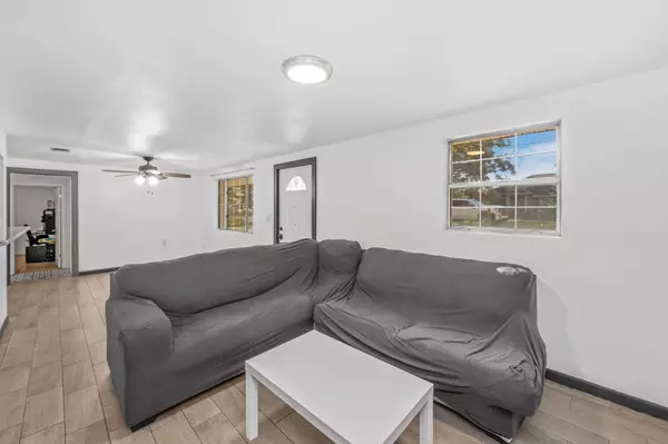 Fort Walton Beach, FL 32548,205 Pine Street