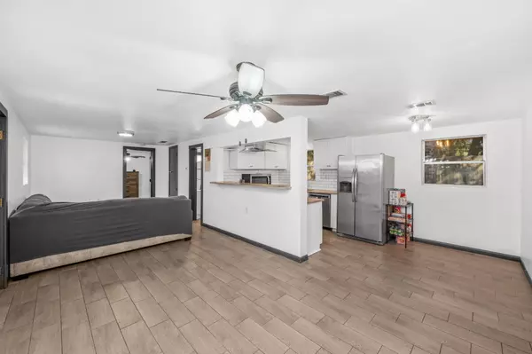 Fort Walton Beach, FL 32548,205 Pine Street