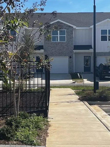 2587 Cliff Hollow Circle, Gulf Breeze, FL 32563