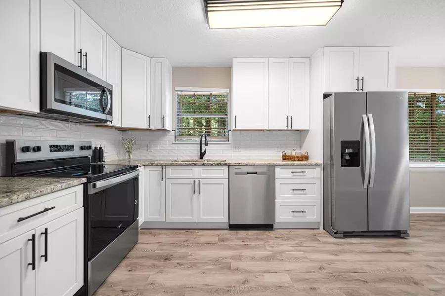 207 Oglesby Avenue, Crestview, FL 32536