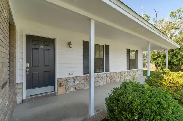 Crestview, FL 32536,502 Krest Drive