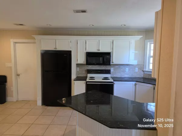 Crestview, FL 32536,168 Ridge Lake Road