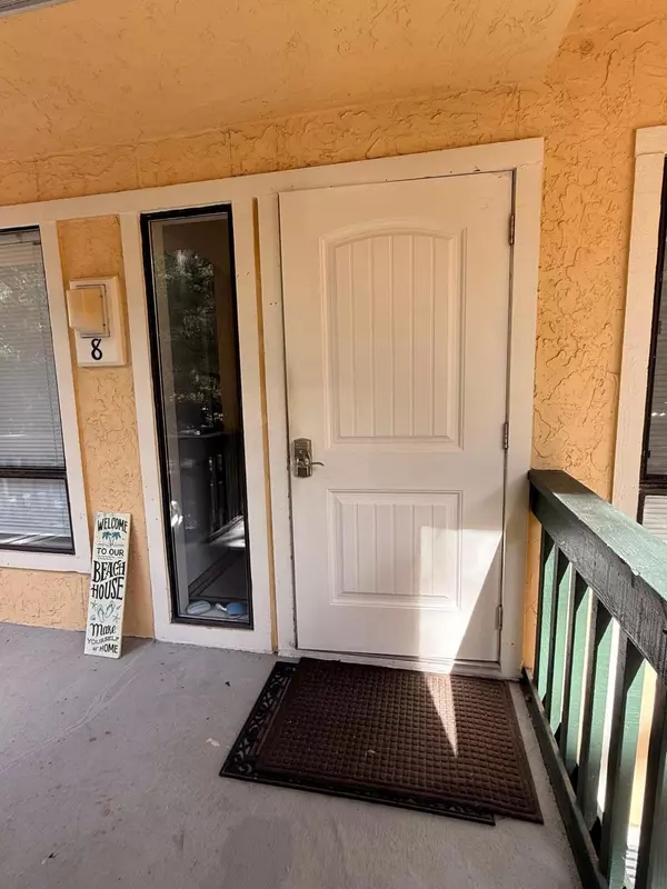 Niceville, FL 32578,300 Yacht Club Drive #8