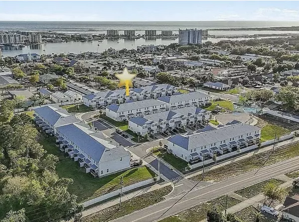 16 REDBIRD Loop  #16, Destin, FL 32541