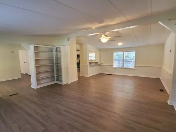 Santa Rosa Beach, FL 32459,990 Chat Holley Road