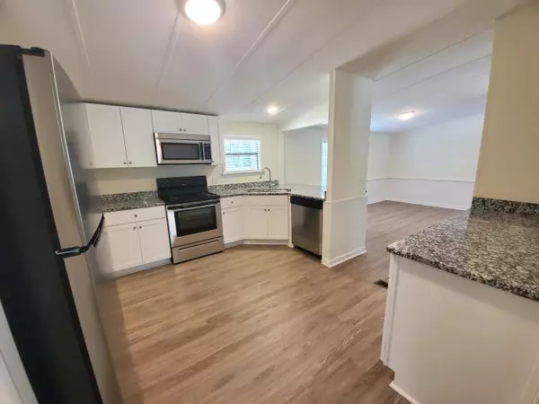 Santa Rosa Beach, FL 32459,990 Chat Holley Road