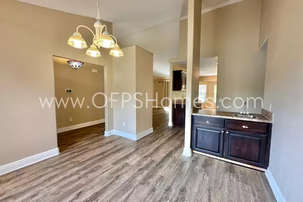 Crestview, FL 32536,653 Territory Lane