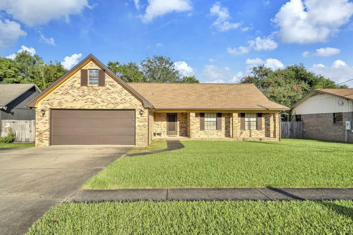 Destin, FL 32541,392 Evergreen Circle