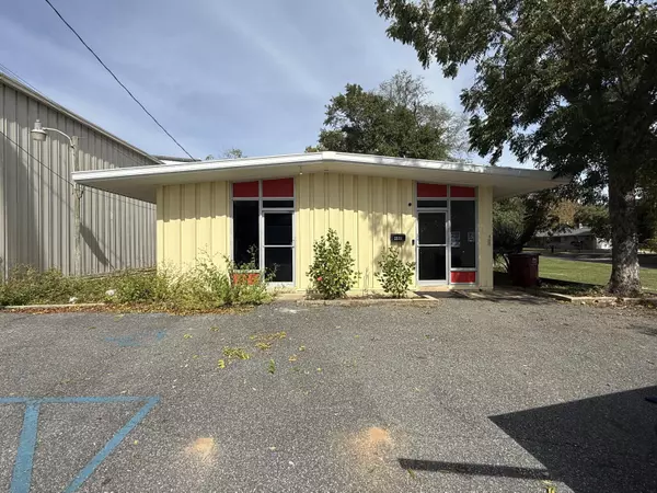 Crestview, FL 32539,488 E James Lee Boulevard