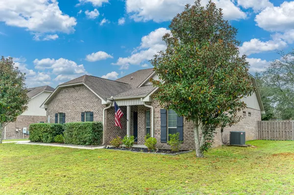 5275 Moore Loop,  Crestview,  FL 32536