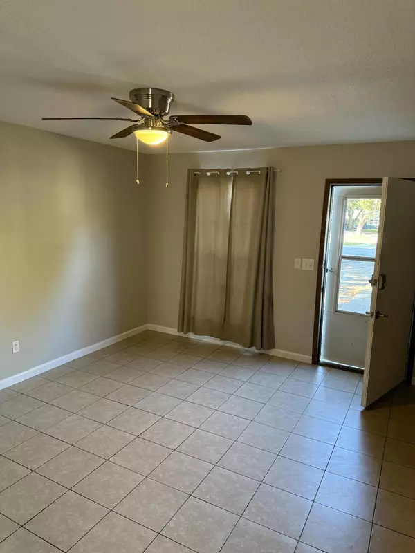 Fort Walton Beach, FL 32547,226 Pelham Road Road #6