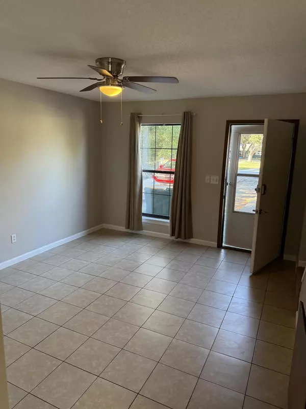 Fort Walton Beach, FL 32547,226 Pelham Road Road  #6