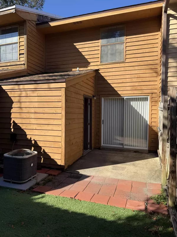 Fort Walton Beach, FL 32547,226 Pelham Road Road  #6