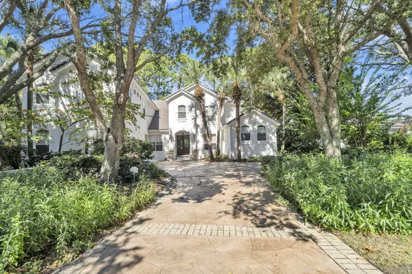 Destin, FL 32541,436 Admiral Court