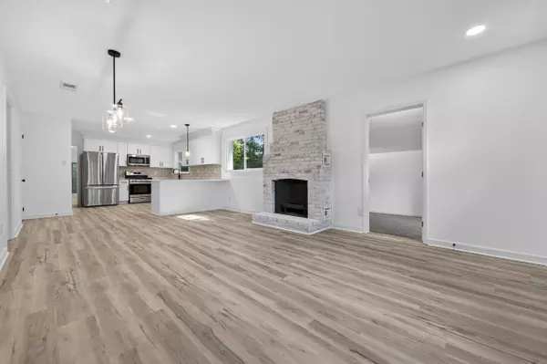 Valparaiso, FL 32580,220 Edge Avenue