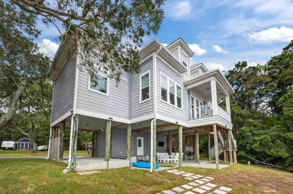 Navarre, FL 32566,2975 Holley Point Road