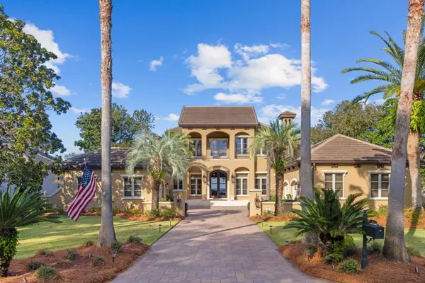 Destin, FL 32541,446 Admiral Court